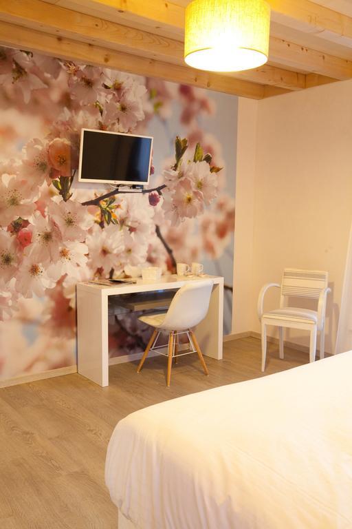 Ome Sweet Home Laubressel Quarto foto